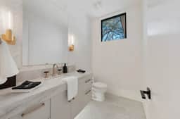Barton Springs Luxe 
