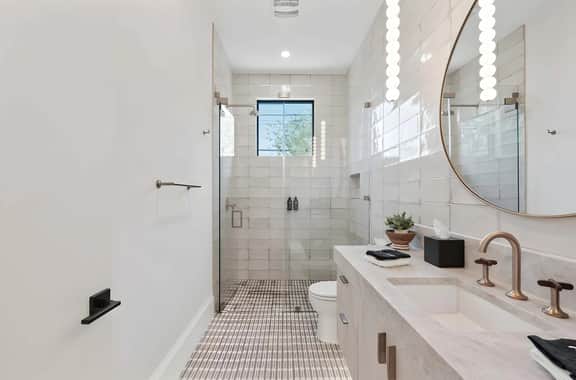 Barton Springs Luxe 