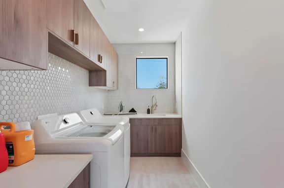 Barton Springs Luxe 